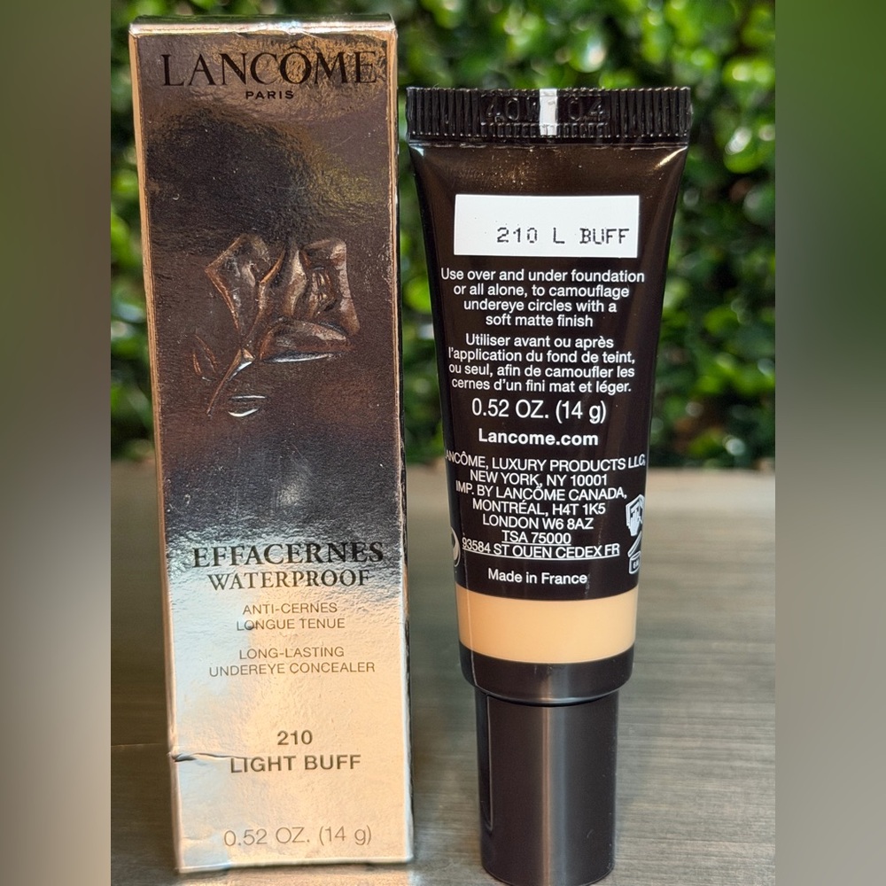 Lancôme Effacernes Waterproof Undereye Concealer - Light Buff (210) - Picture 2 of 4